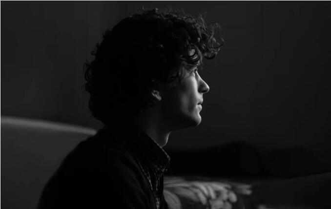 雪娇龙陶瓷丨展示简奢与随性间的巧妙融合